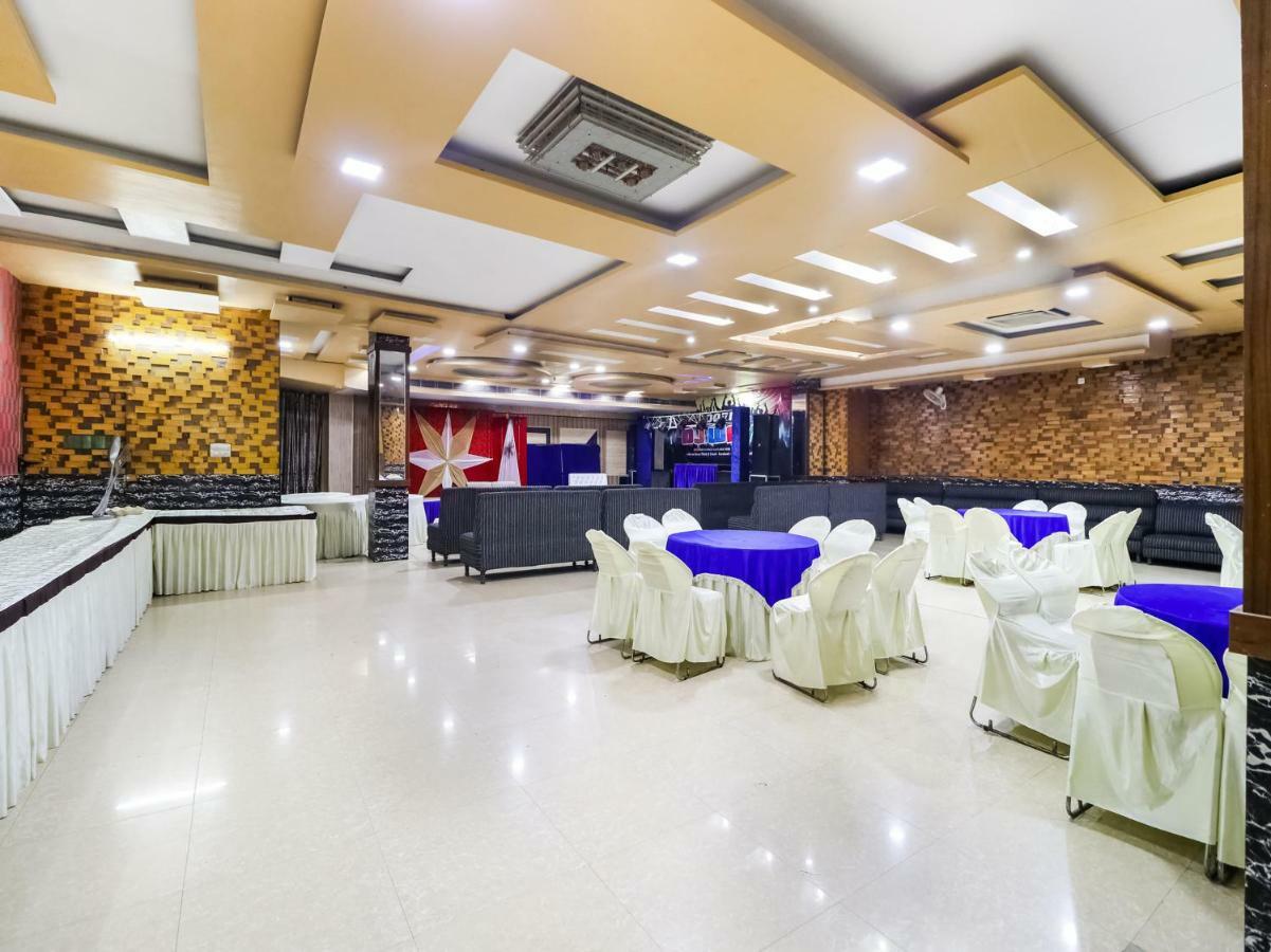 Oyo 47630 Grand Villa Moga 外观 照片